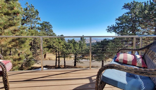 Mountain Home Overlooking Denver, near Red Rocks