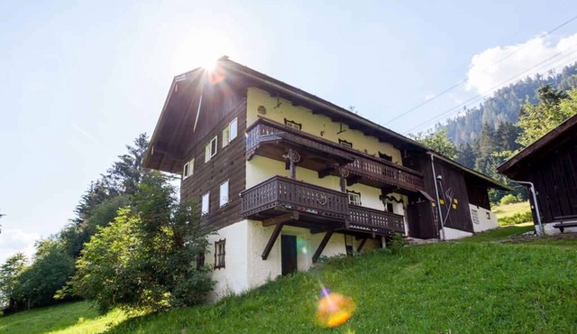 Mountain hut Alpine hut Katharina in a dreamlike secluded location in Mühlbach im Pinzgau