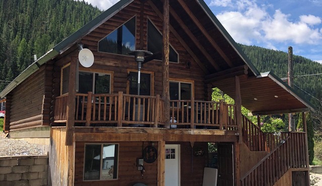 Mullan Idaho Mountain Getaway in Mullan