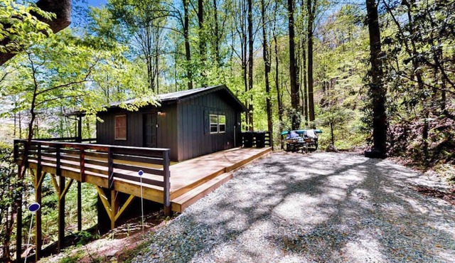 Nantahala Lake Hideout in Topton