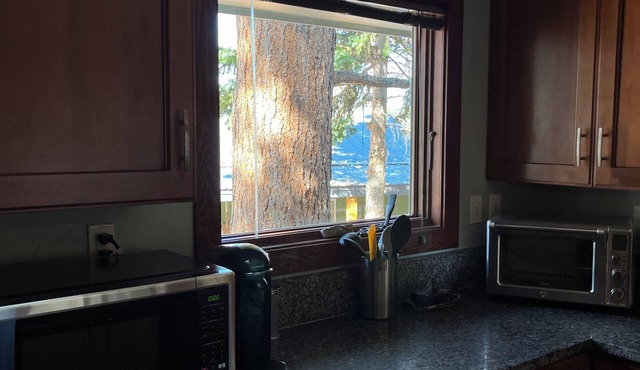 NedSpread. Walking distance to town, bike trails, and bus to Eldora in Nederland