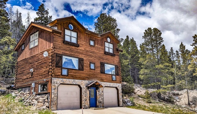 New! Beautiful Mountain House Located in the Town of Alma - Valley View