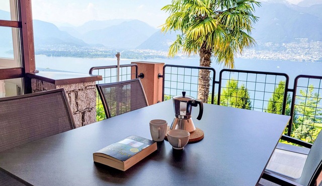 Nice apartment for 5 people with pool, WIFI, TV and patio in Vira