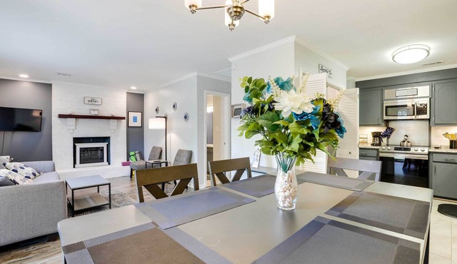 North Charleston Vacation Rental Near Cooper River in North Charleston