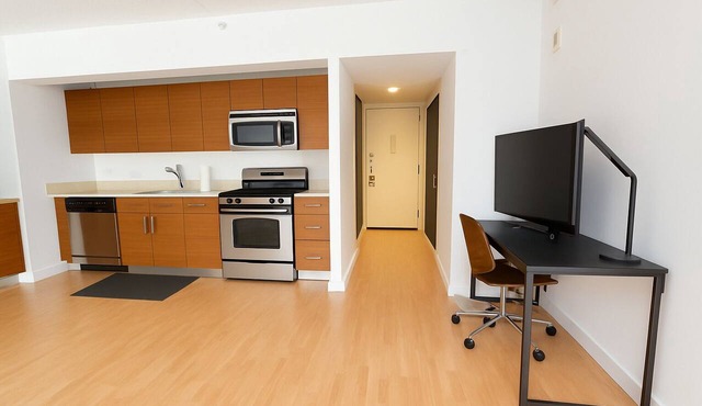 NYC Studio with Private Bathroom & Kitchenette 45 street Time Square in New York