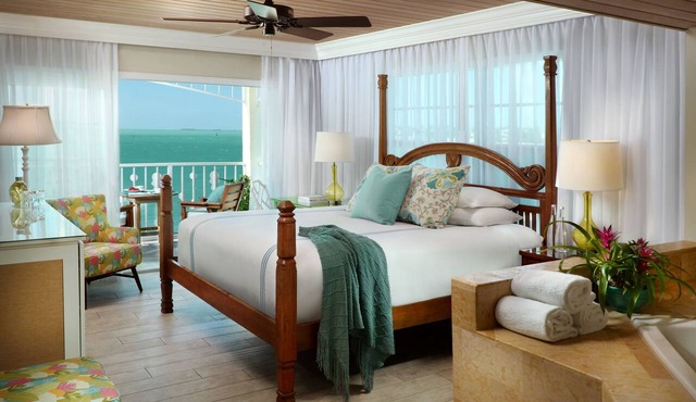 Ocean Key Resort - A Noble House Resort