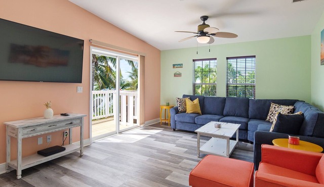 Oceanfront Paradise! (15 minutes from Duval) in Key West