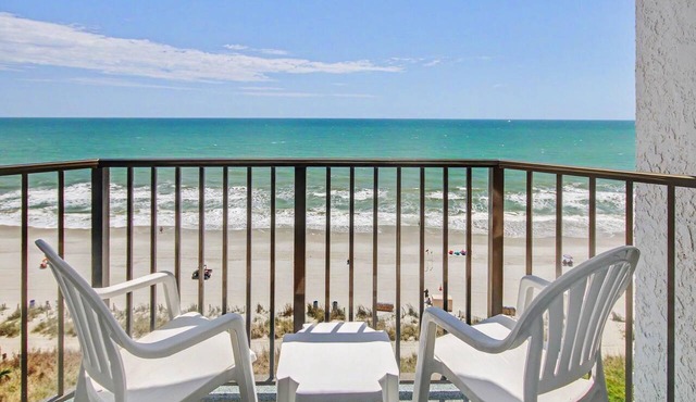 Oceanfront Two Queen Room + Beach + Dog Friendly in Myrtle Beach