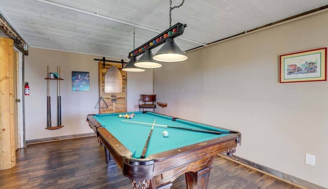 Peaceful Mountain Escape with 35 acres to explore!
