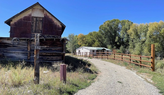 Peaceful, Private Ranch House with Expansive Views