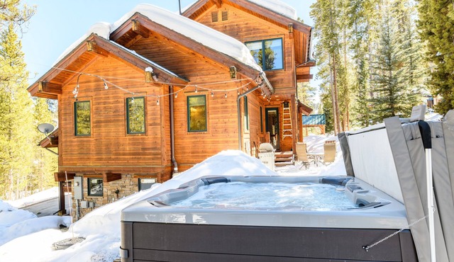Peaceful Setting; 7 Min to Breck; Hiking Nearby