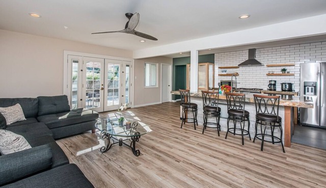 Pet Friendly Oceanside Vacation Rental