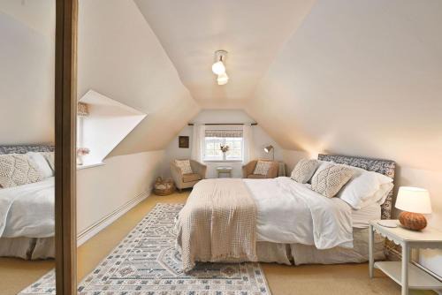 Plum Pudding Stables by Bloom Stays in Faversham