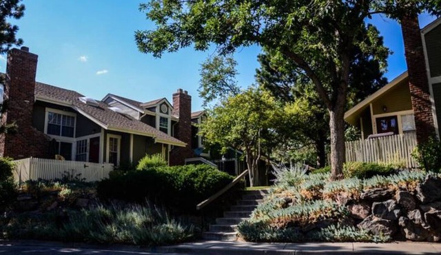 Private 2 bedroom Colorado Townhouse with 2 Car attached Garage Parking