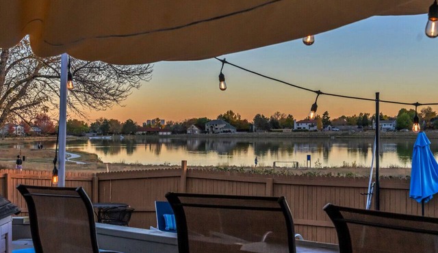 Private Heated Pool, Lakefront, Sundance Film Fest, Lakefront, Great Location for Family, Home office, Near Denver