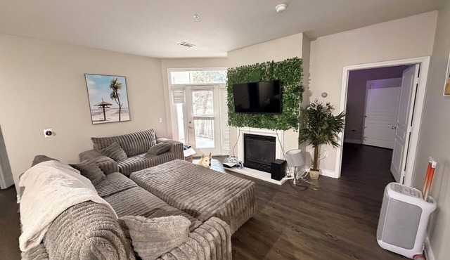 Private Room & Bath In Modern RiNo Apartment w/Shared Living Space.