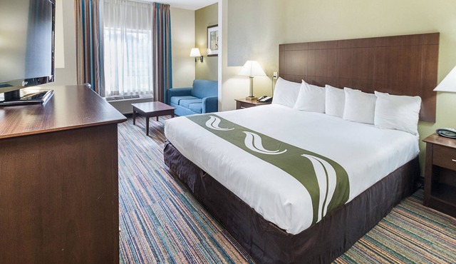 Quality Suites Temple I-35 in Temple