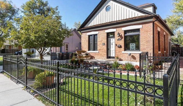 Quiet Historical Home in Cheyenne
