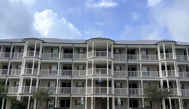 Relaxing 2-Bedroom Condo with AC, WiFi in Scenic Canyon Lake.