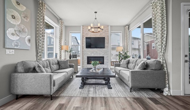 Rooftop Sunset Escape | BBQ & Billiards | Sleeps 8