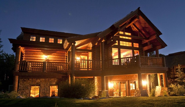 Salmonfly Lodge Remodeled Teton Springs Log Cabin in Victor w/Hot Tub & A/C in Victor