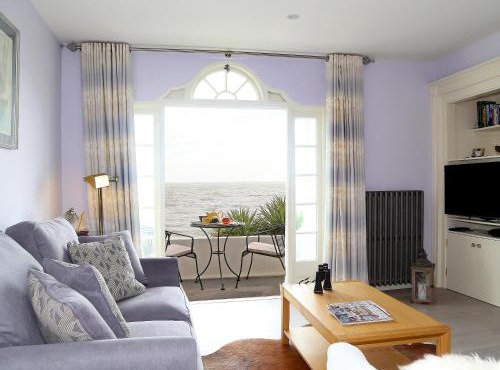 Seashore Apartment in Sandgate