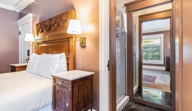 Seattle Gaslight Inn