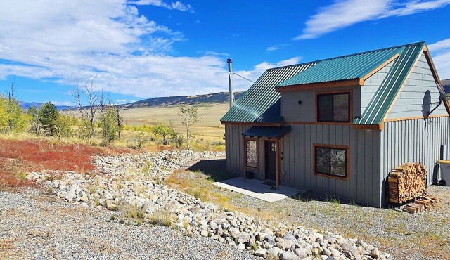 Secluded CO Cabin | Sleeps 4 | Endless BLM Access