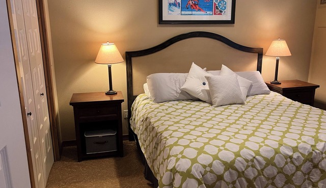 Silverside Chalet: Family-friendly 1BDRM condo next to the waterpark and gondola in Kellogg