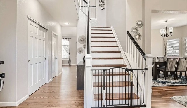 Single Family Near Denver Large home 5bed/4bath. Pet friendly