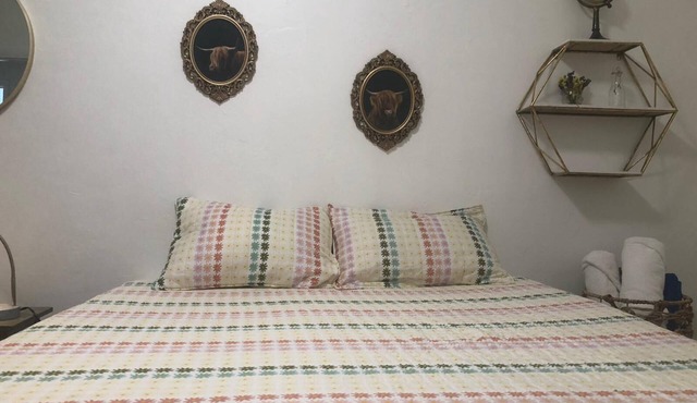 Spacious 2BR Sleeps 6 Steps to Calle Ocho