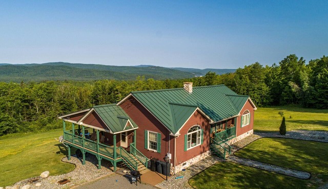 Spacious 3-bedroom home, views to 90 miles, 113 acres, 2.5 mi. marked trails