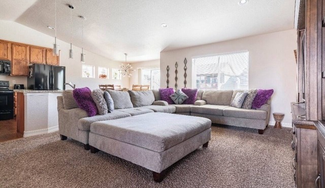 Spacious 3 bedroom home. 12 min from UNC and near downtown