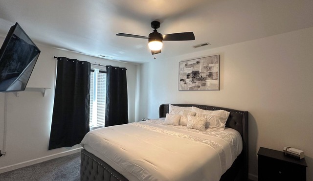 Spacious 3BD townhouse near Hampton waterfront