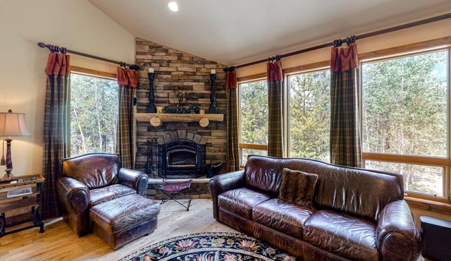 Spacious 4-bedroom Home in Fairplay on wooded lot with mountain views