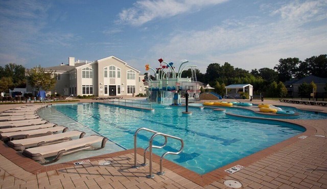 Spacious 4 BR | The Colonies At Williamsburg in Williamsburg