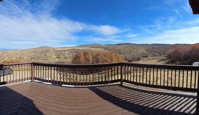 Spacious 5-bedroom lodge in awesome Craig with WiFi, AC