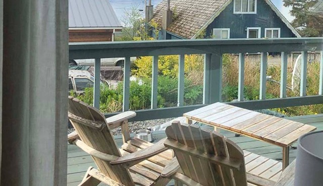Spacious and bright - home gym, laundry, kitchen - 2nd and Spruce Cabin in Craig