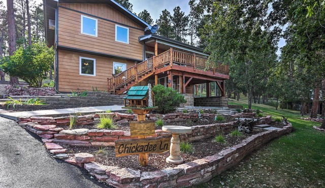 Spacious Black Hawk Home w/Furnished Deck! in Black Hawk