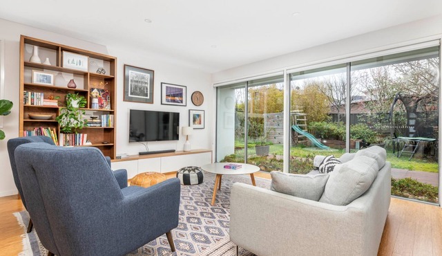 Spacious Family Home Near Mt. Stromlo in Wright