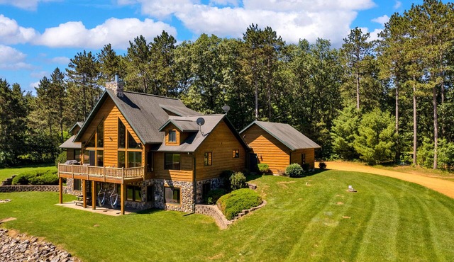 Spacious Retreat with Private Swimming and Fishing Pond Near Wisconsin Dells in Mauston