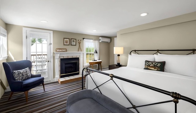 Spacious Suite Perfect for Relaxation in Manchester | Pool, Restaurant, Bar in Manchester