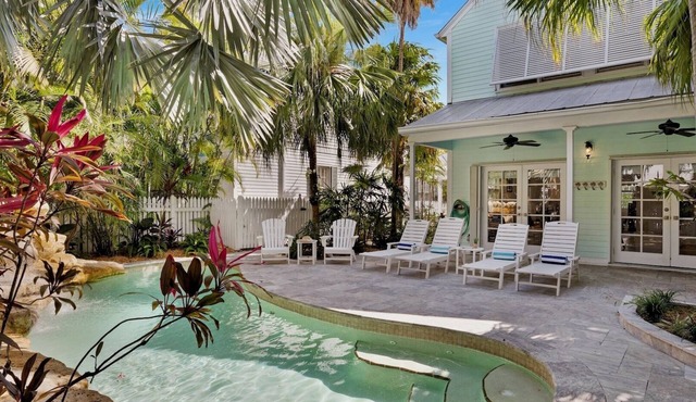 Special Summer Rates! *GARDEN OF EMMA* Pool + Last Key White Glove Service.