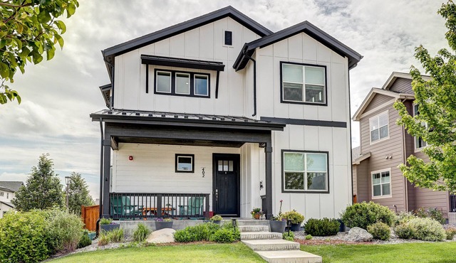 Spectacular Sundance Film Festival Home. Hike, Bike, Relax. Rents only Sundance