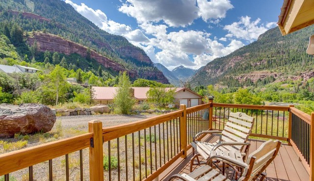 Stunning Ouray Escape w/Panoramic Mountain Views!
