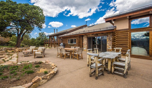 Stunning Views | Spacious | Trail Access | Air Conditioning STR2025-060