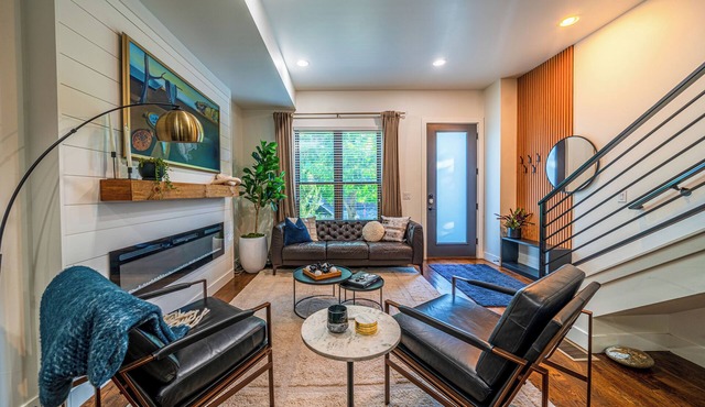 Stylish RiNo Townhome with Rooftop Patio Walkable to Downtown, Larimer, Ballpark