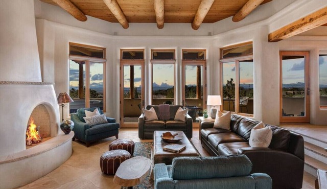 Sunset view with Hot tub, Game Room in Santa Fe
