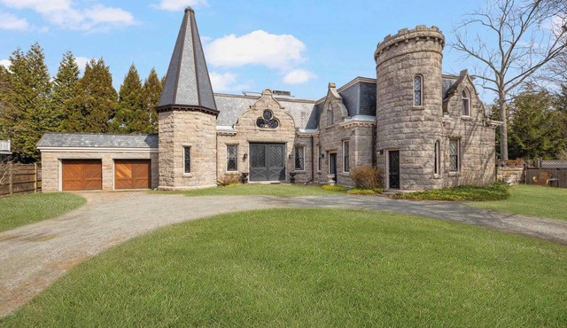 The Belair Carriage House Newport