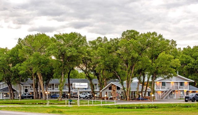 The Gunnison Inn at Dos Rios Golf Course